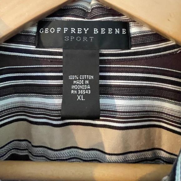 Vintage button down - Picture 2 of 3